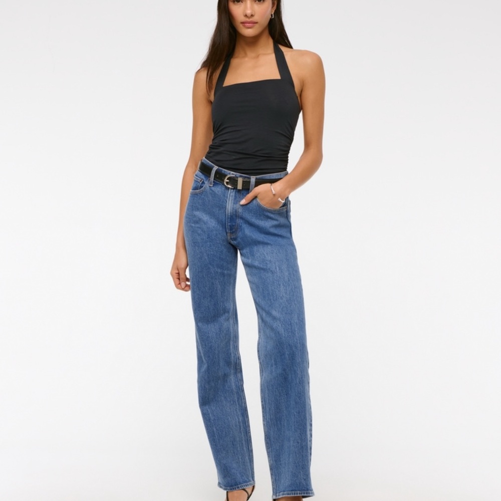 Blue Straight Leg Jeans with High-Waisted Fit